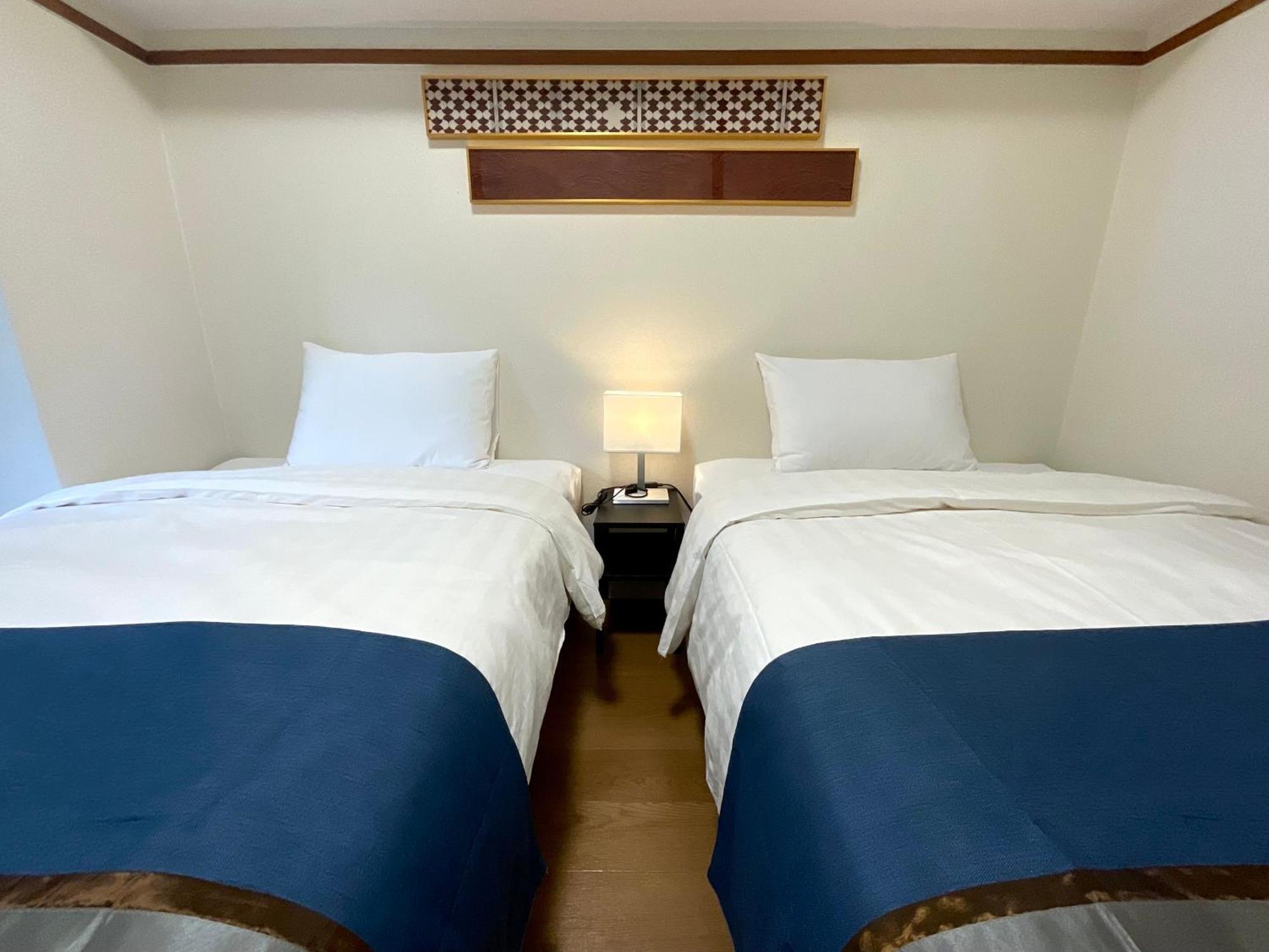 אוסקה 嵐 難波西 民宿 Bed And Breakfast חדר תמונה